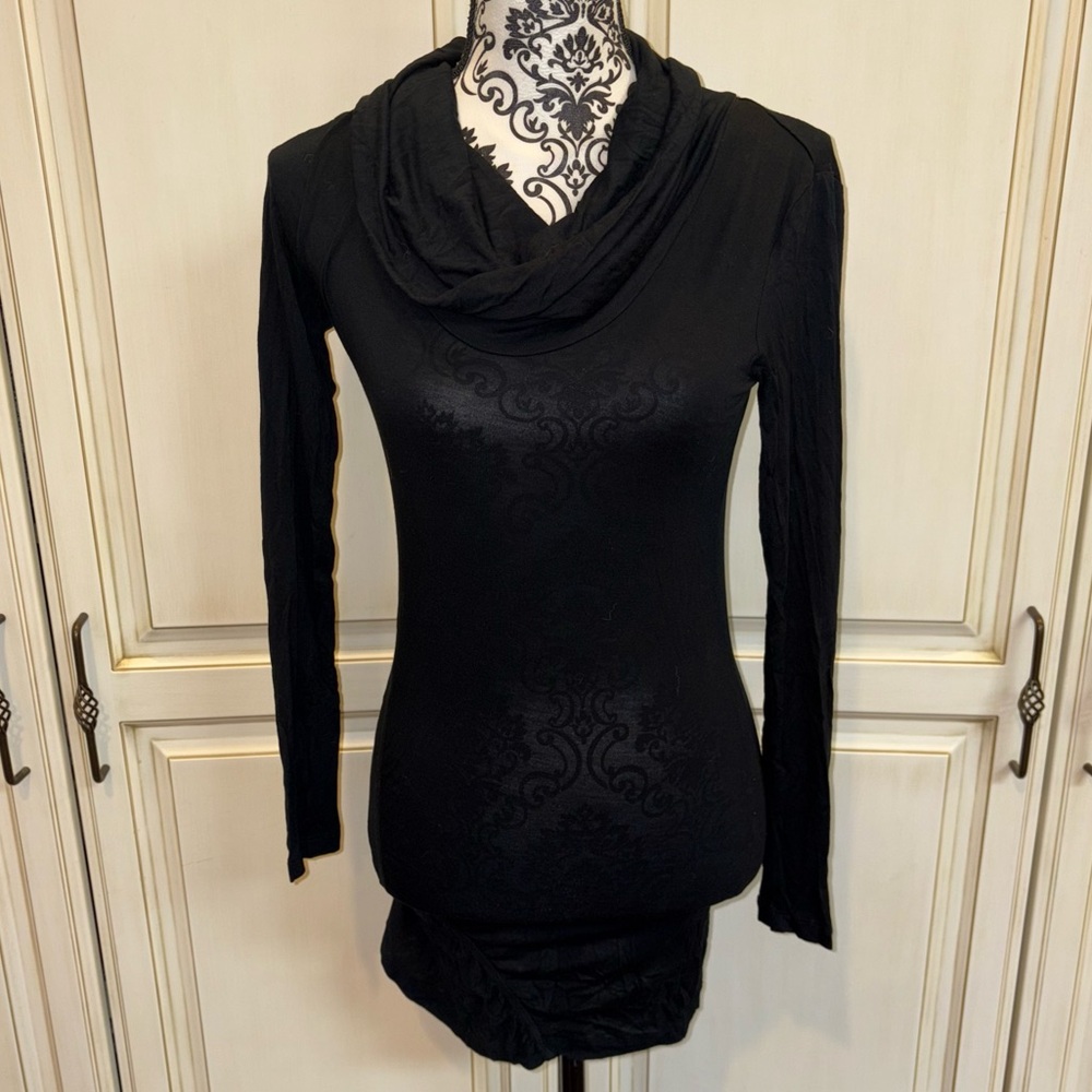 Dash by Kardashian Size XXS Black Cowl Neck Tissue Ruched Long Sleeve Shirt